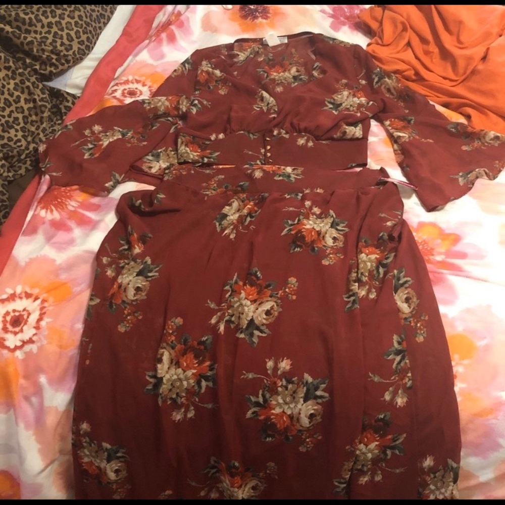 Super stylish burgundy skirt set